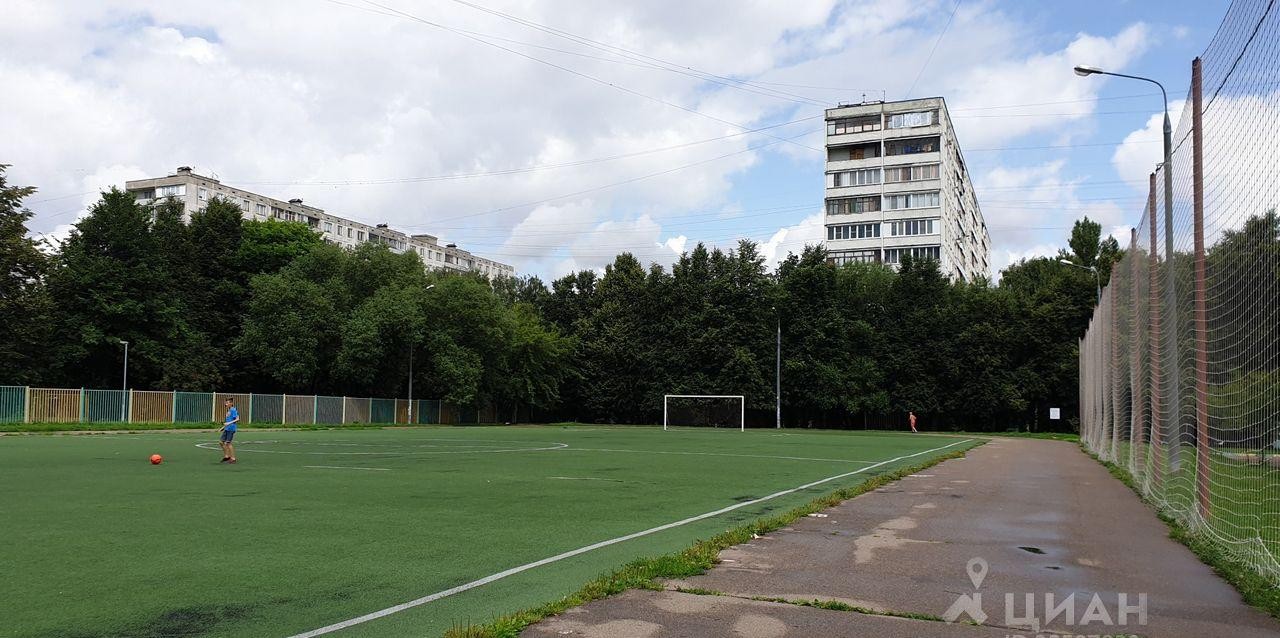 г. Москва, ул. Дорожная, д. 24, к. 2-придомовая территория