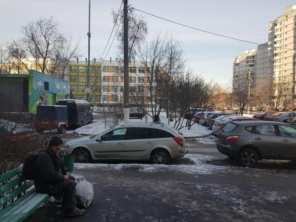 г. Москва, ул. Дубнинская, д. 5, к. 2-придомовая территория