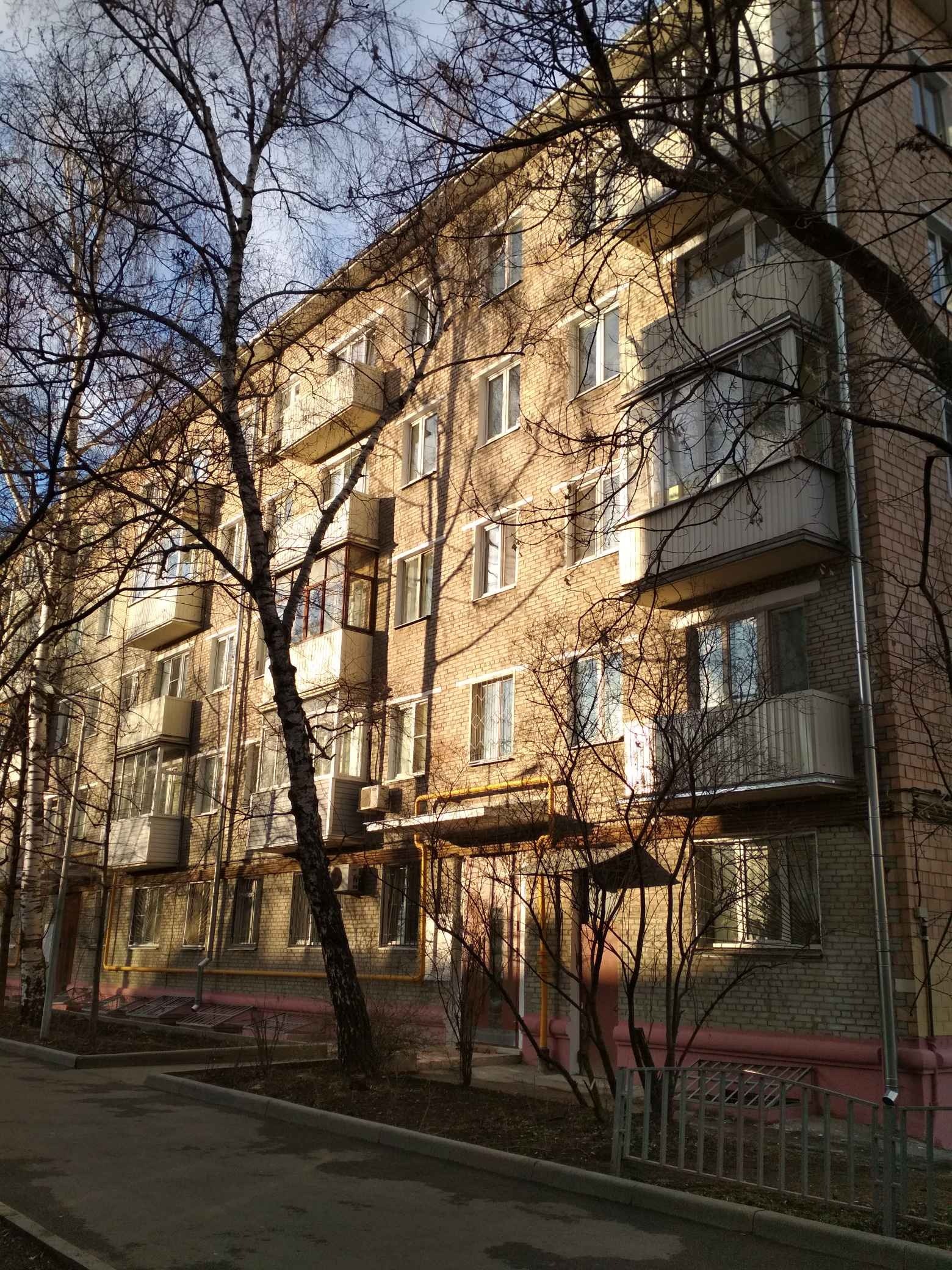 г. Москва, ул. Заморенова, д. 5, стр. 1-фасад здания