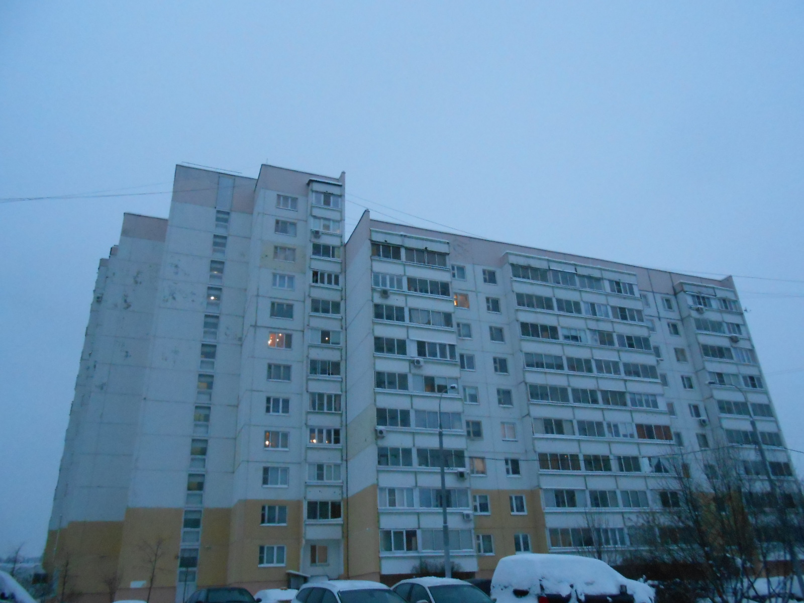 г. Москва, ул. Изюмская, д. 22-фасад здания