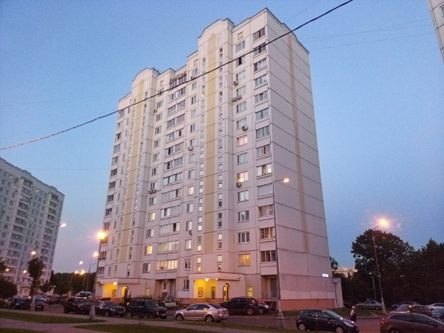 г. Москва, ул. Изюмская, д. 43, к. 1-фасад здания