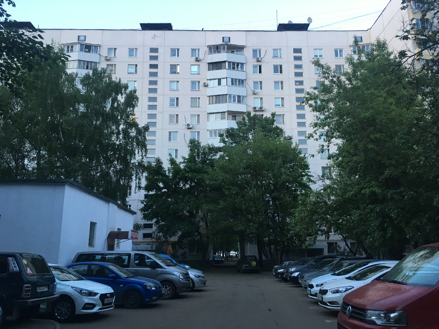 г. Москва, ш. Каширское, д. 102, к. 1-фасад здания