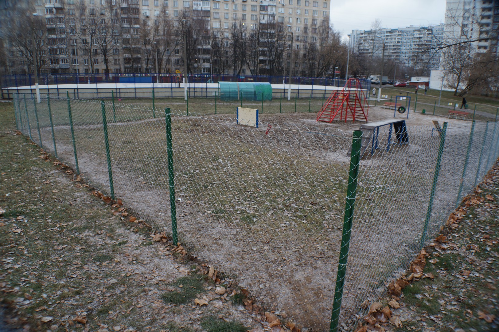 г. Москва, ул. Кировоградская, д. 32, к. 2-придомовая территория