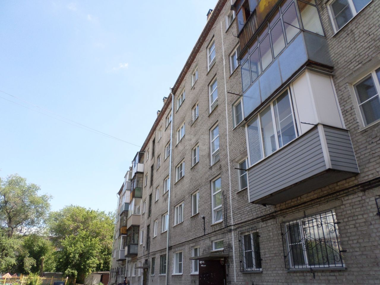 край. Алтайский, г. Барнаул, ул. Деповская, д. 34-фасад здания