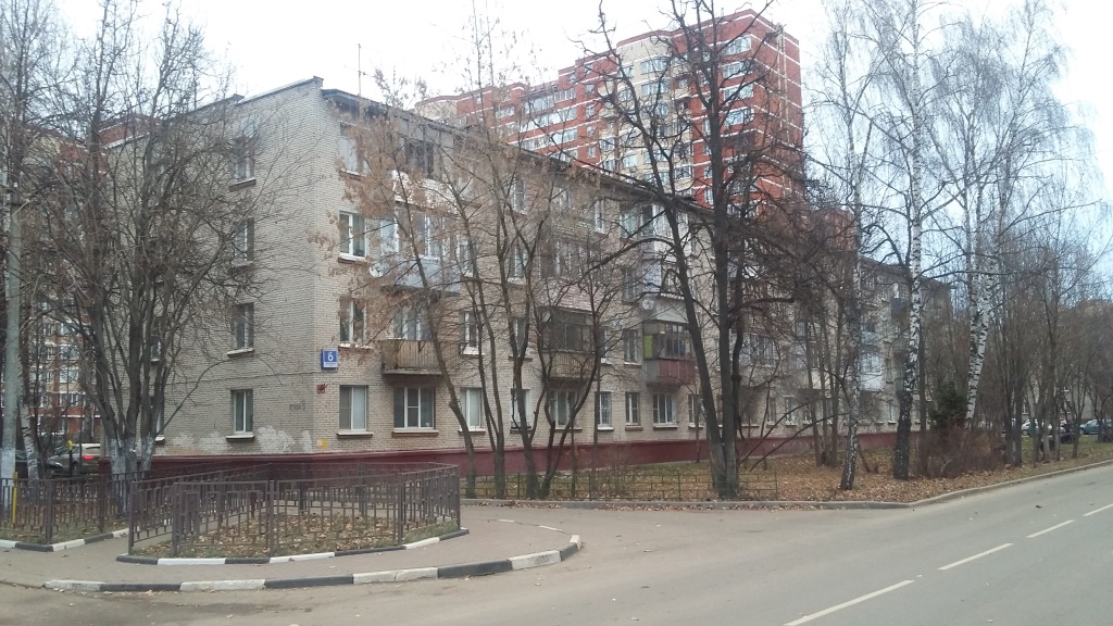 г. Москва, п. Кокошкино, дп. Кокошкино, ул. Ленина, д. 6-фасад здания