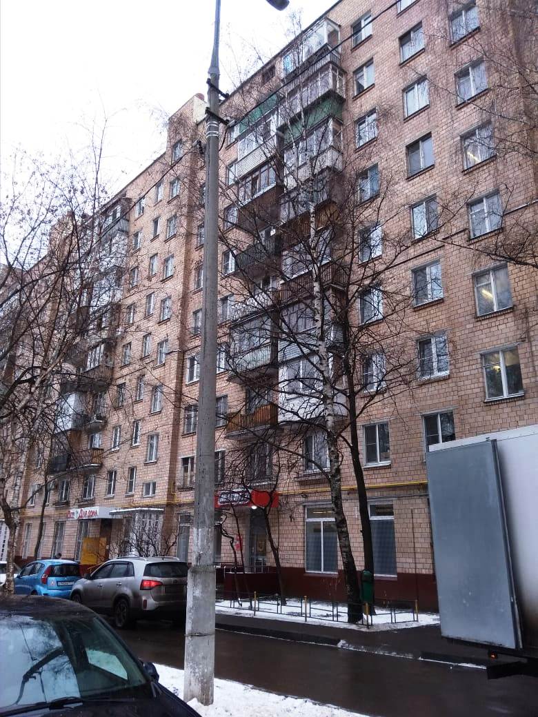 г. Москва, ул. Коминтерна, д. 33, к. 2-фасад здания