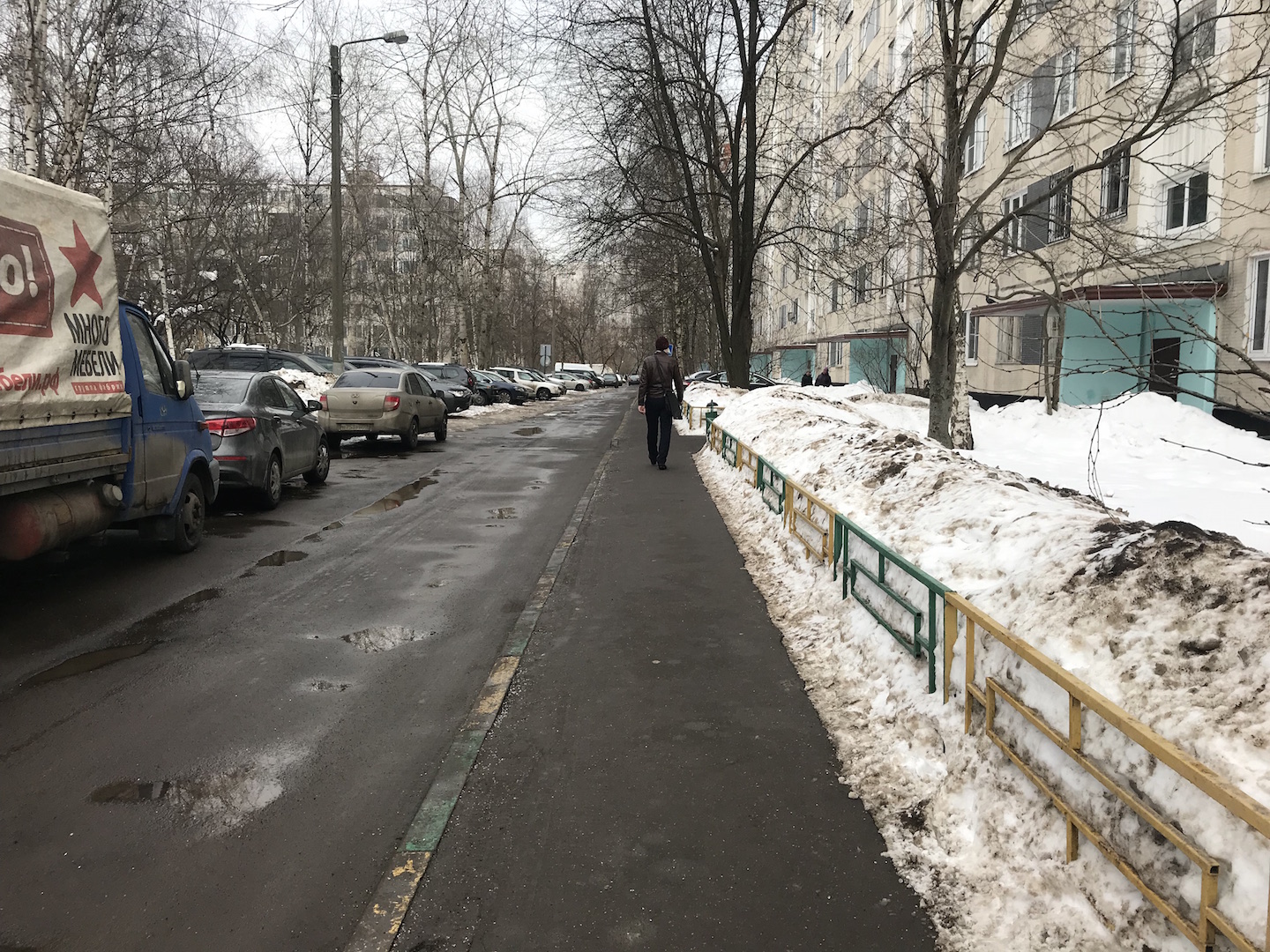 г. Москва, ул. Коненкова, д. 15В-придомовая территория