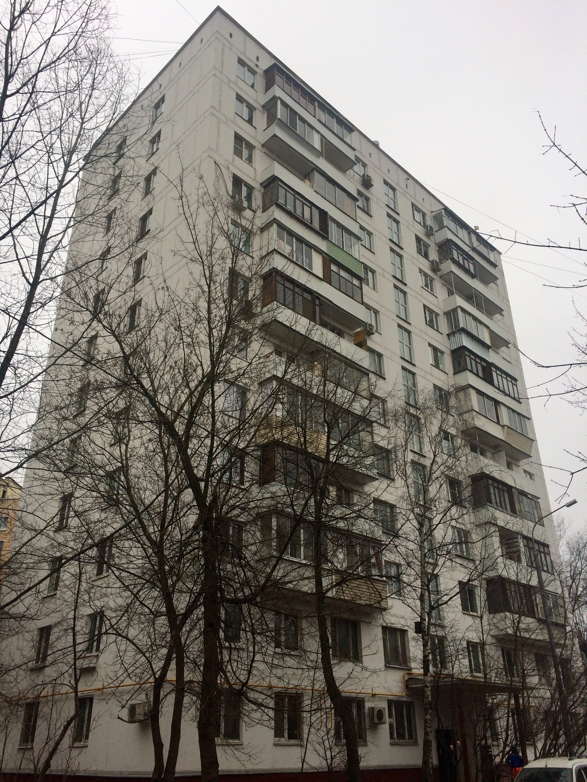 г. Москва, ул. Космонавта Волкова, д. 33-фасад здания