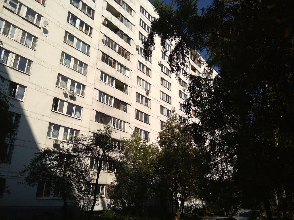 г. Москва, ул. Красного Маяка, д. 13, к. 2-фасад здания