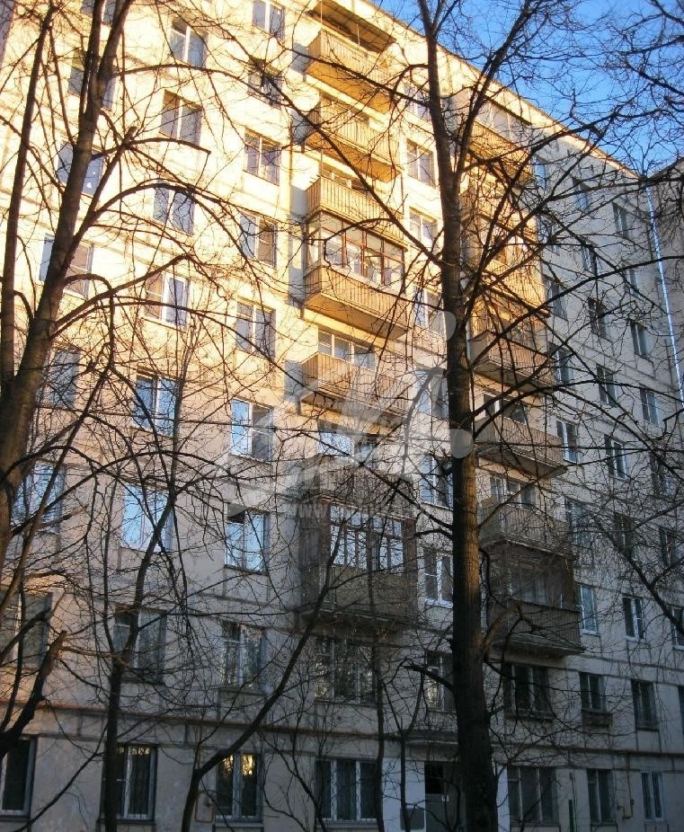 г. Москва, ул. Красноказарменная, д. 16Б-фасад здания