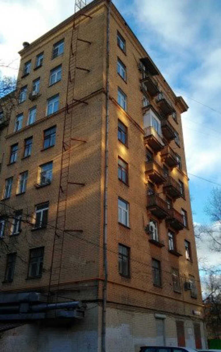 г. Москва, ул. Красноказарменная, д. 23-фасад здания