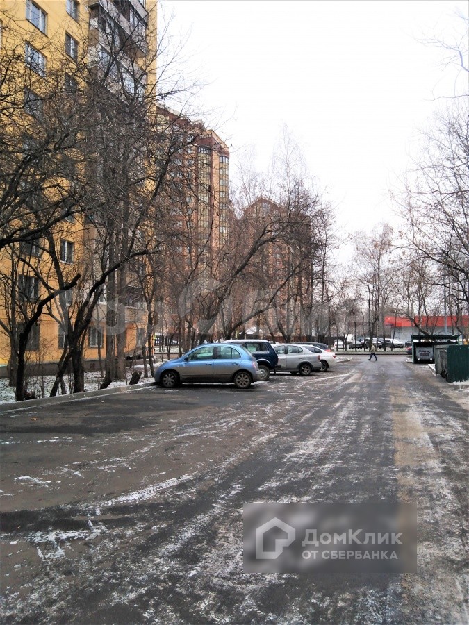 г. Москва, проезд. Красностуденческий, д. 15-придомовая территория