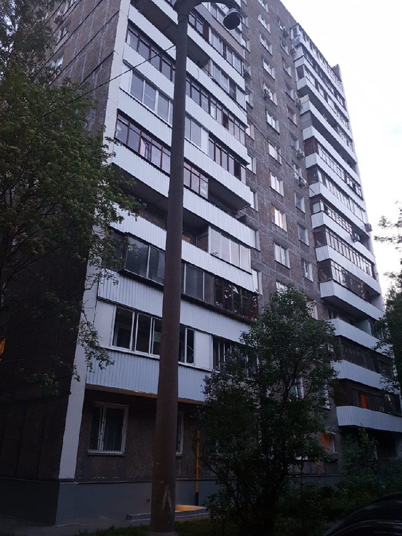 г. Москва, б-р. Кронштадтский, д. 43, к. 1-фасад здания