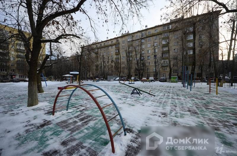 г. Москва, ул. Крупской, д. 8, к. 1-придомовая территория