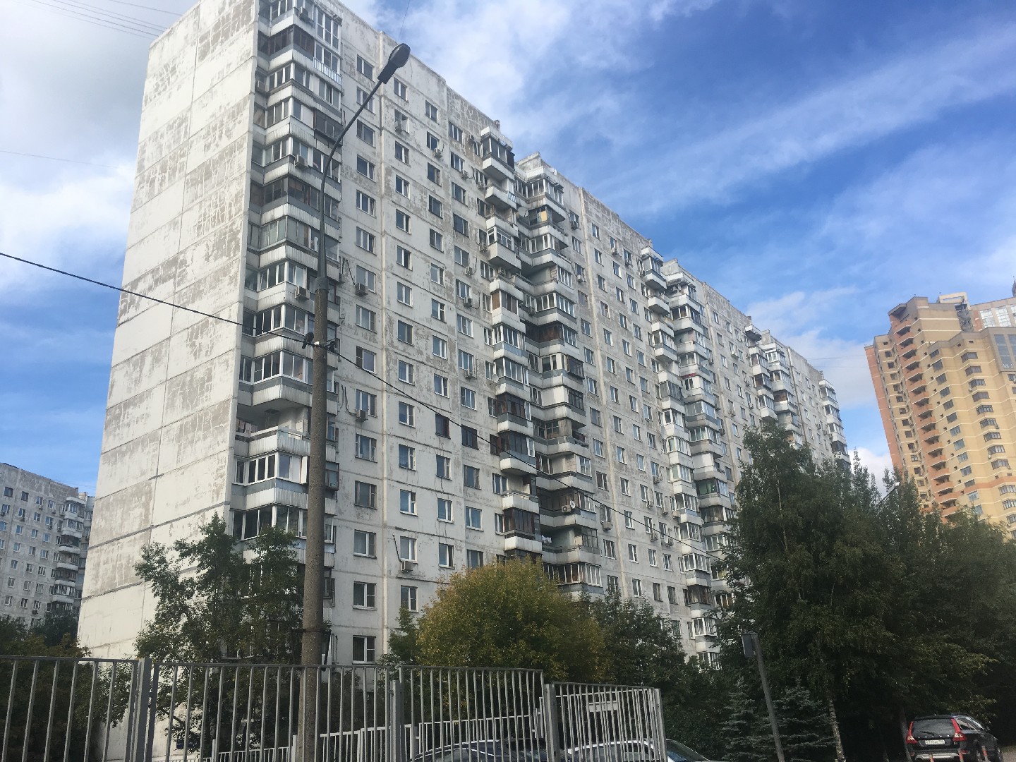 г. Москва, ул. Крылатские Холмы, д. 39, к. 2-фасад здания