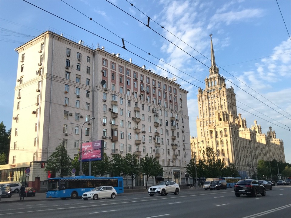 г. Москва, пр-кт. Кутузовский, д. 4/2-фасад здания