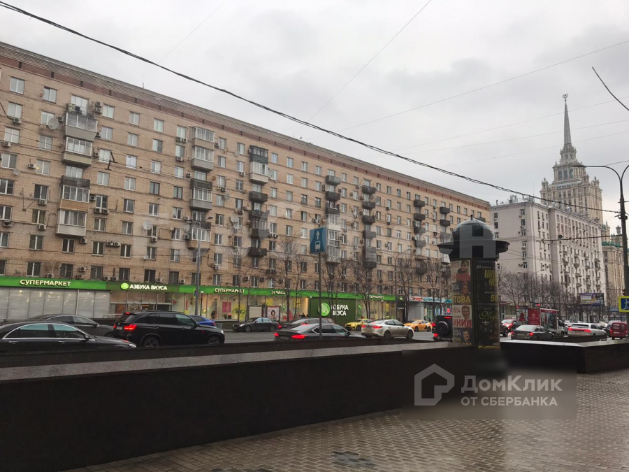 г. Москва, пр-кт. Кутузовский, д. 8-фасад здания