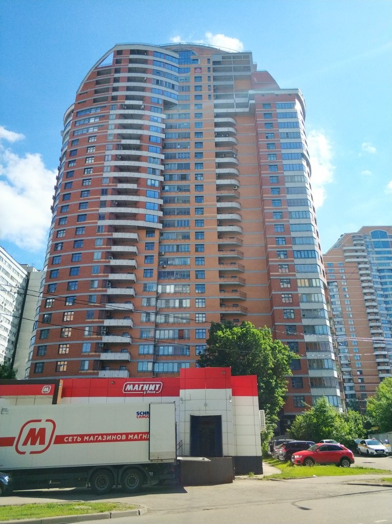 г. Москва, пр-кт. Ленинский, д. 92, к. 1-фасад здания