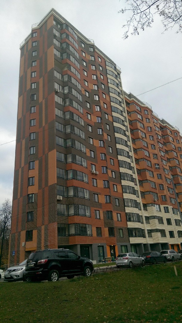 г. Москва, ул. Летчика Бабушкина, д. 39-фасад здания