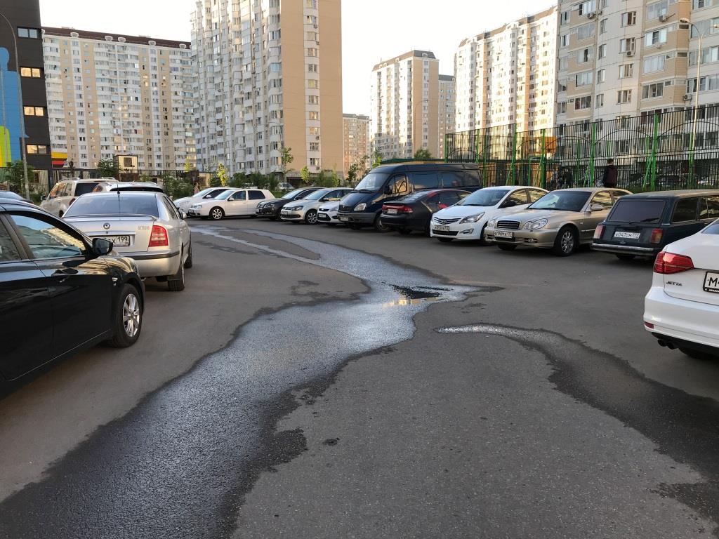 г. Москва, ул. Льва Яшина, д. 5, к. 3-придомовая территория