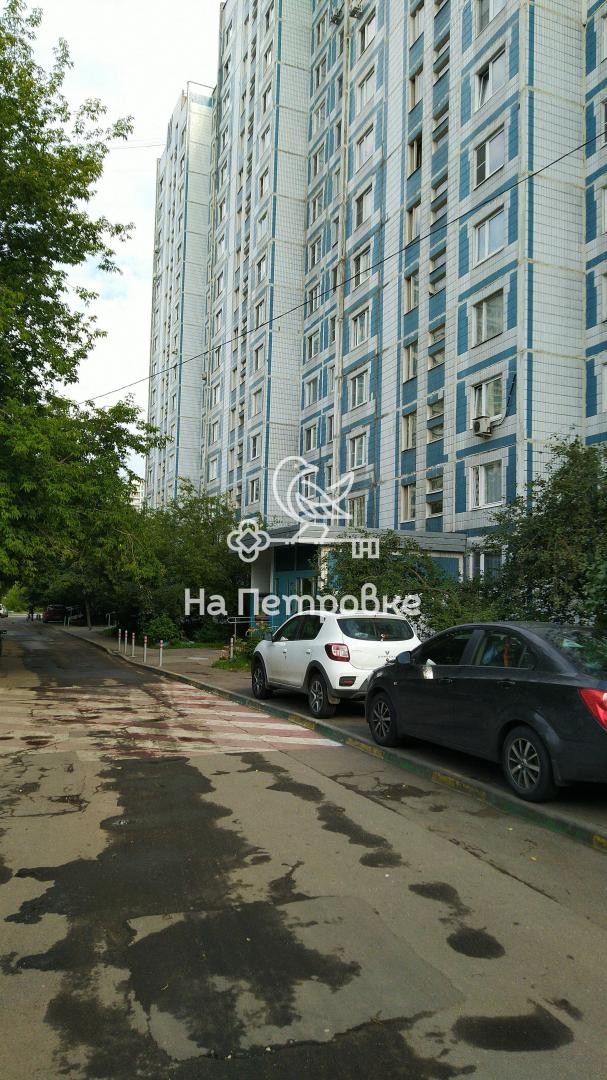 г. Москва, ул. Маршала Голованова, д. 4-придомовая территория