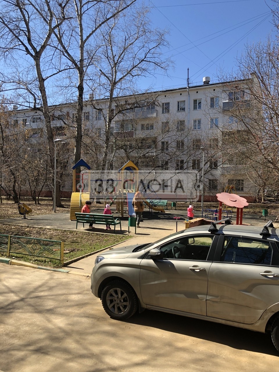 г. Москва, пр-кт. Маршала Жукова, д. 17, к. 2-придомовая территория