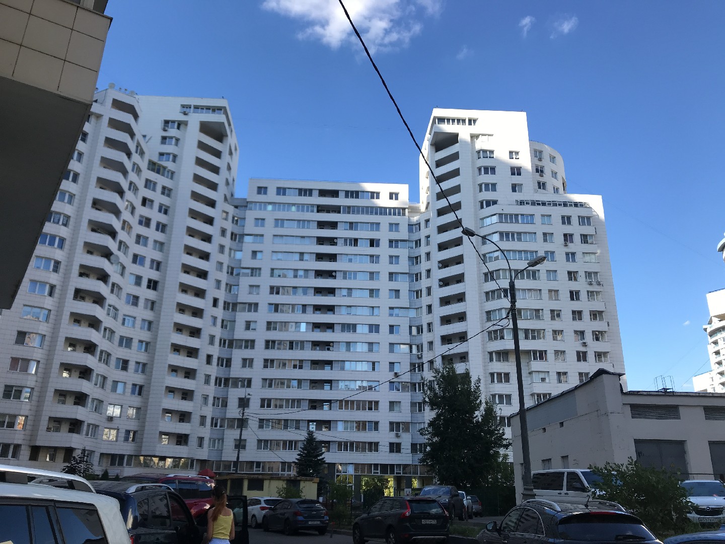 г. Москва, пр-кт. Маршала Жукова, д. 76, к. 2-фасад здания