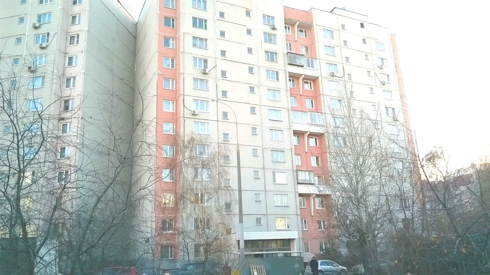 г. Москва, ул. Маршала Полубоярова, д. 24, к. 1-фасад здания