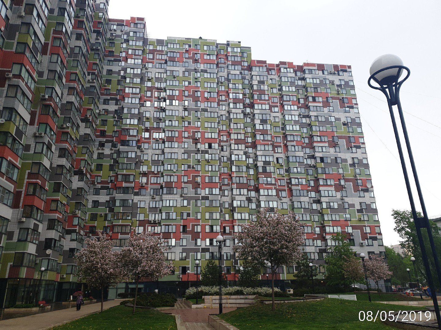 г. Москва, ул. Маршала Тухачевского, д. 49-фасад здания