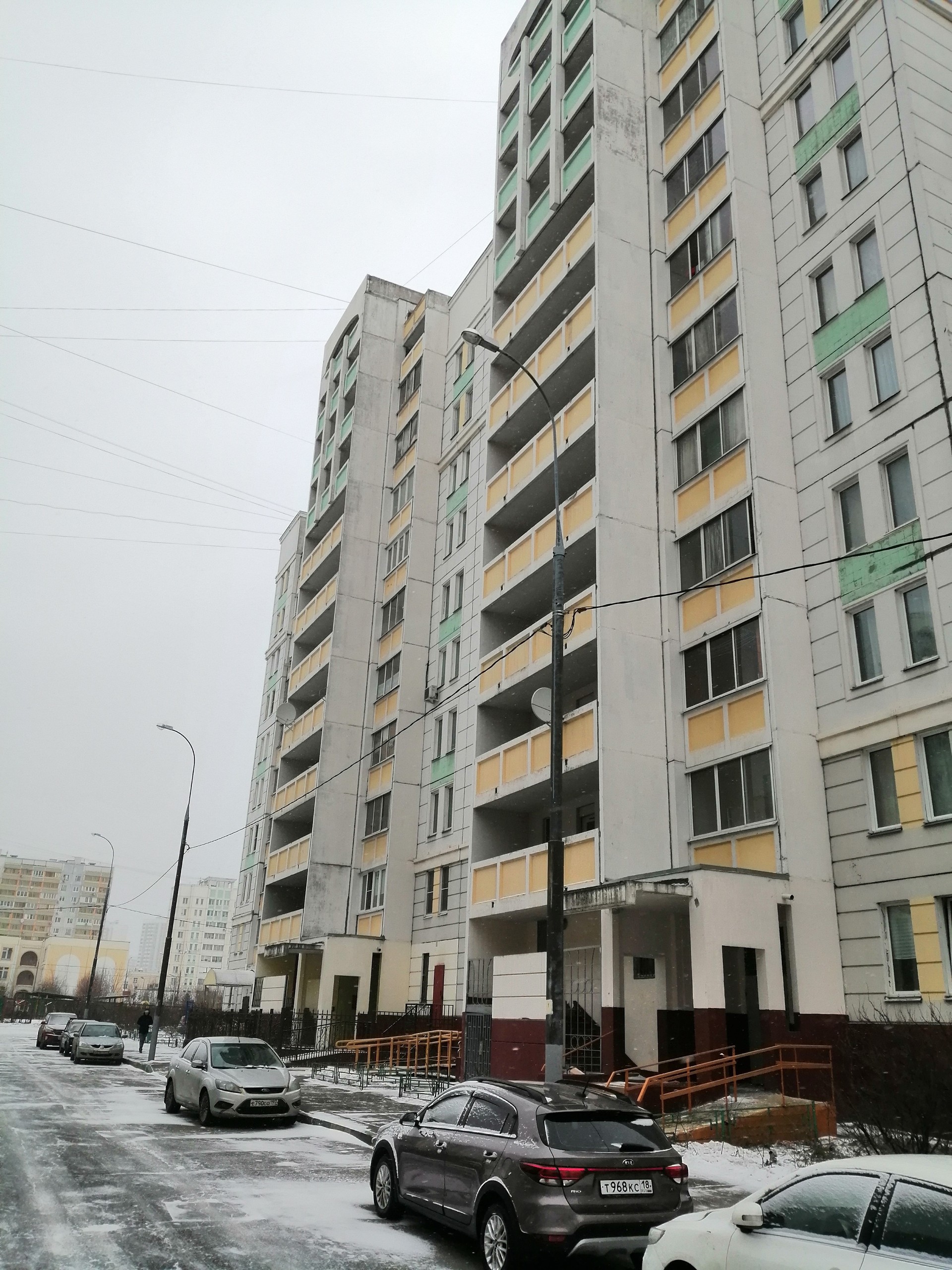 г. Москва, ул. Марьинский Парк, д. 41, к. 2-фасад здания