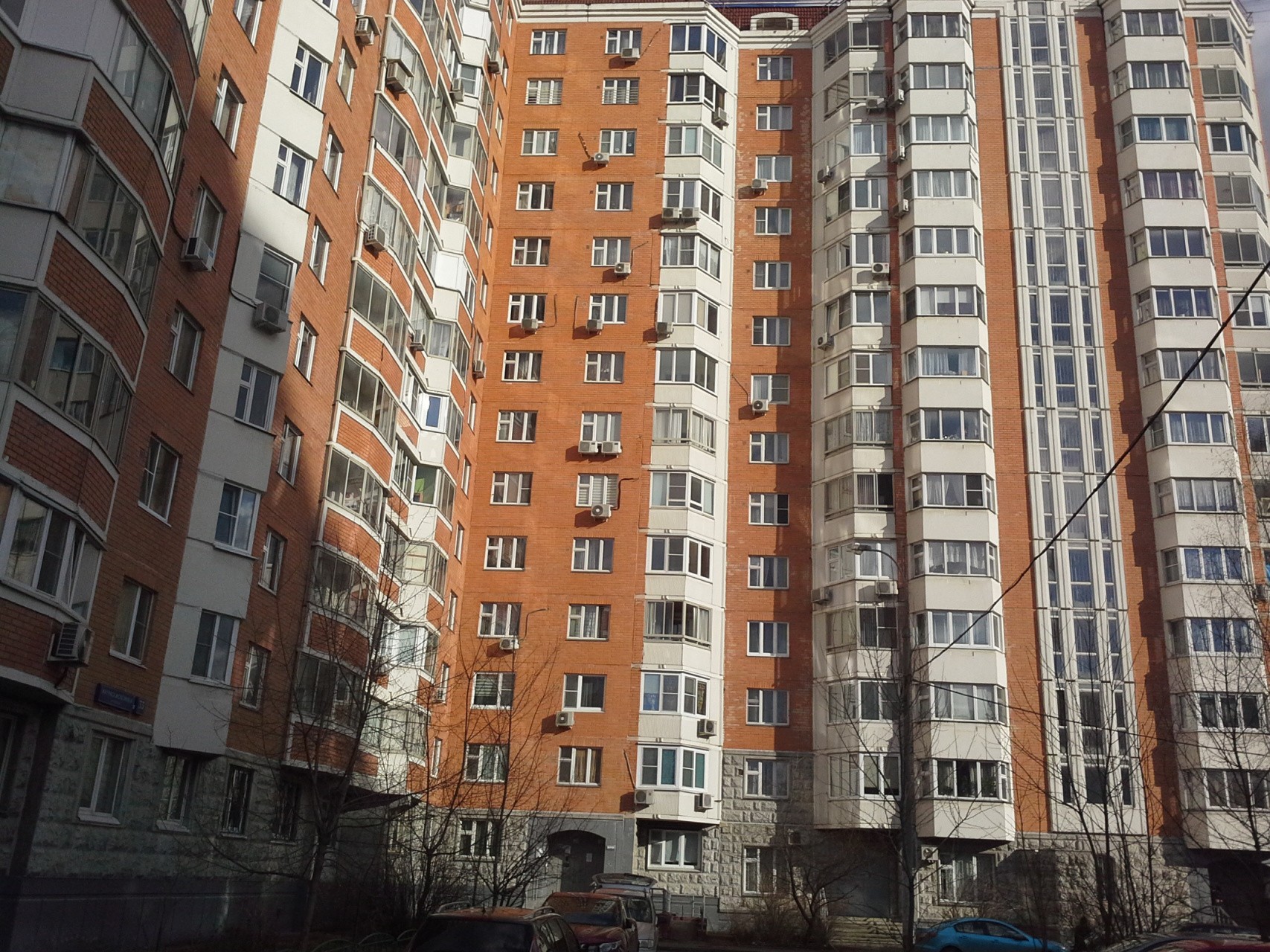 г. Москва, б-р. Матроса Железняка, д. 33, к. 1-фасад здания