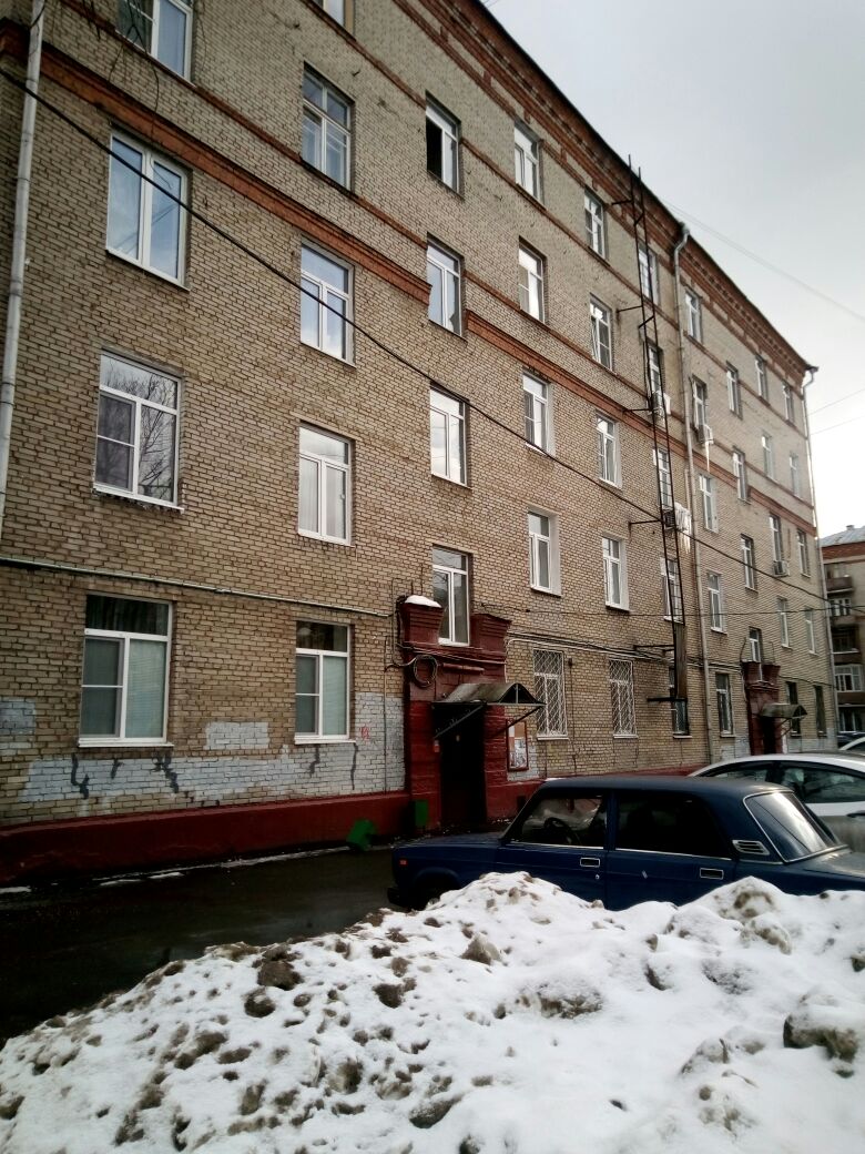 г. Москва, ул. Металлургов, д. 19-фасад здания