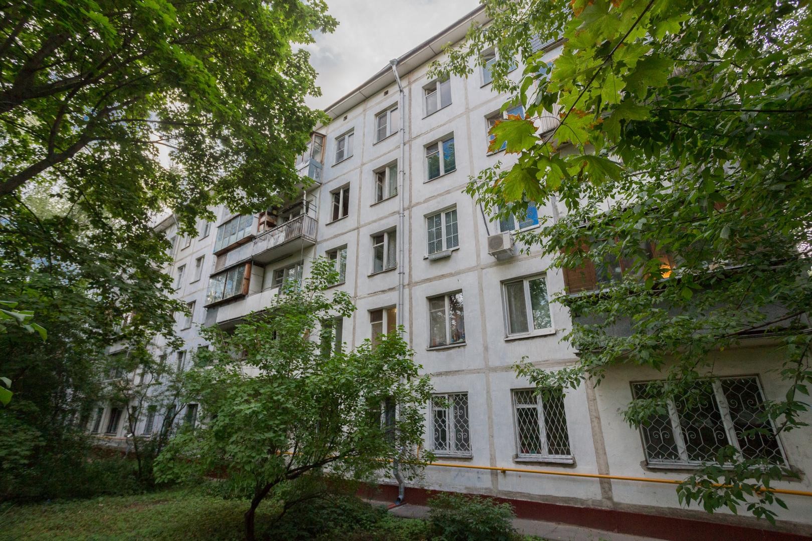 г. Москва, ул. Металлургов, д. 32, к. 1-фасад здания