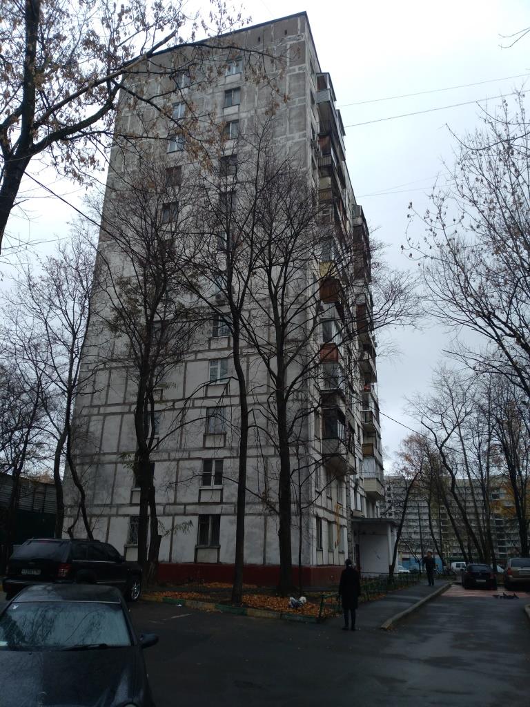 г. Москва, ул. Металлургов, д. 38-фасад здания