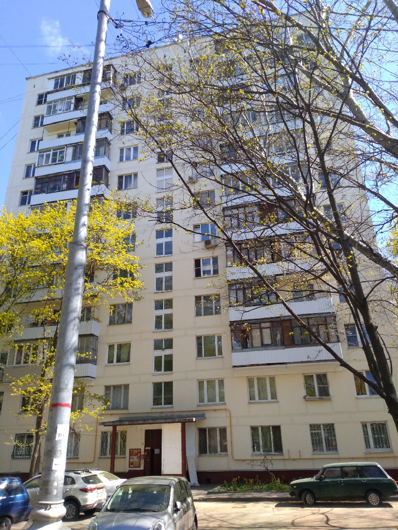 г. Москва, ул. Металлургов, д. 48, к. 4-фасад здания