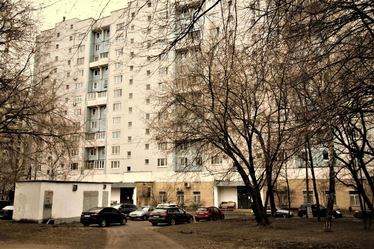 г. Москва, ул. Мневники, д. 10, к. 1-фасад здания