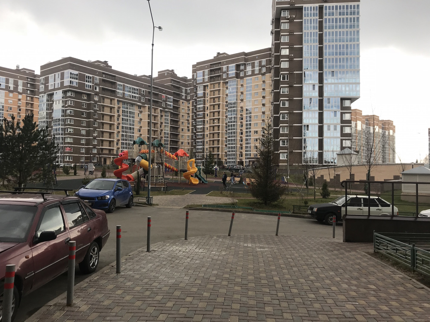 г. Москва, п. Московский, д. Говорово, ул. Татьянин Парк, д. 16, к. 2-придомовая территория