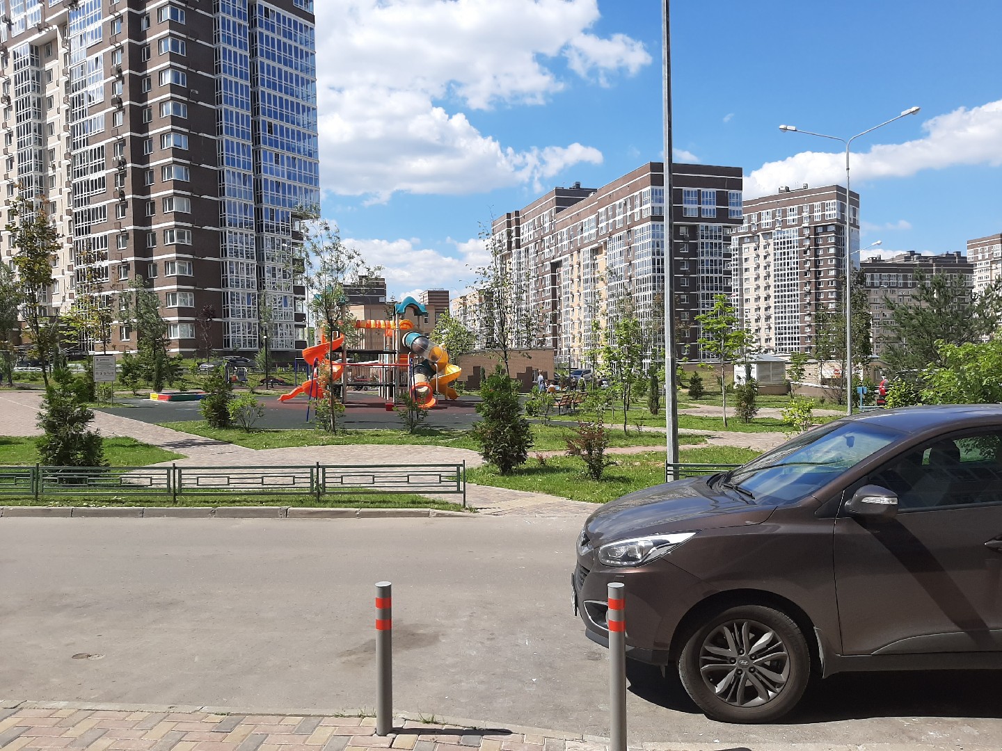 г. Москва, п. Московский, д. Говорово, ул. Татьянин Парк, д. 16, к. 2-придомовая территория