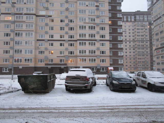 г. Москва, п. Московский, д. Говорово, ул. Татьянин Парк, д. 17, к. 1-придомовая территория