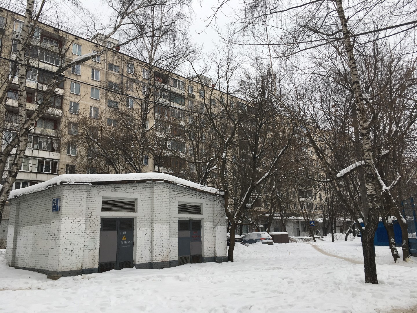 г. Москва, ул. Народного Ополчения, д. 20, к. 1-придомовая территория