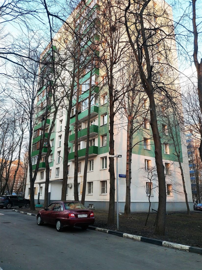 г. Москва, пр-кт. Нахимовский, д. 27, к. 4-фасад здания