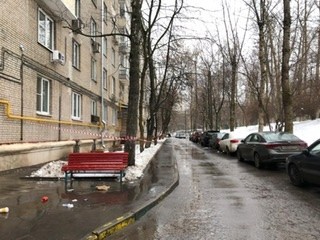 г. Москва, пр-кт. Нахимовский, д. 48-придомовая территория