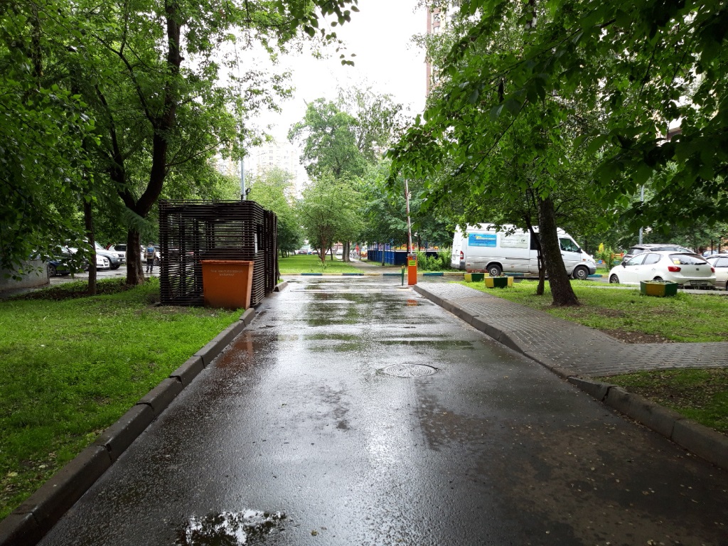 г. Москва, ул. Нижегородская, д. 13А-придомовая территория