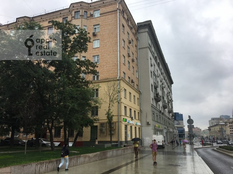 г. Москва, б-р. Новинский, д. 16, стр. 4-фасад здания