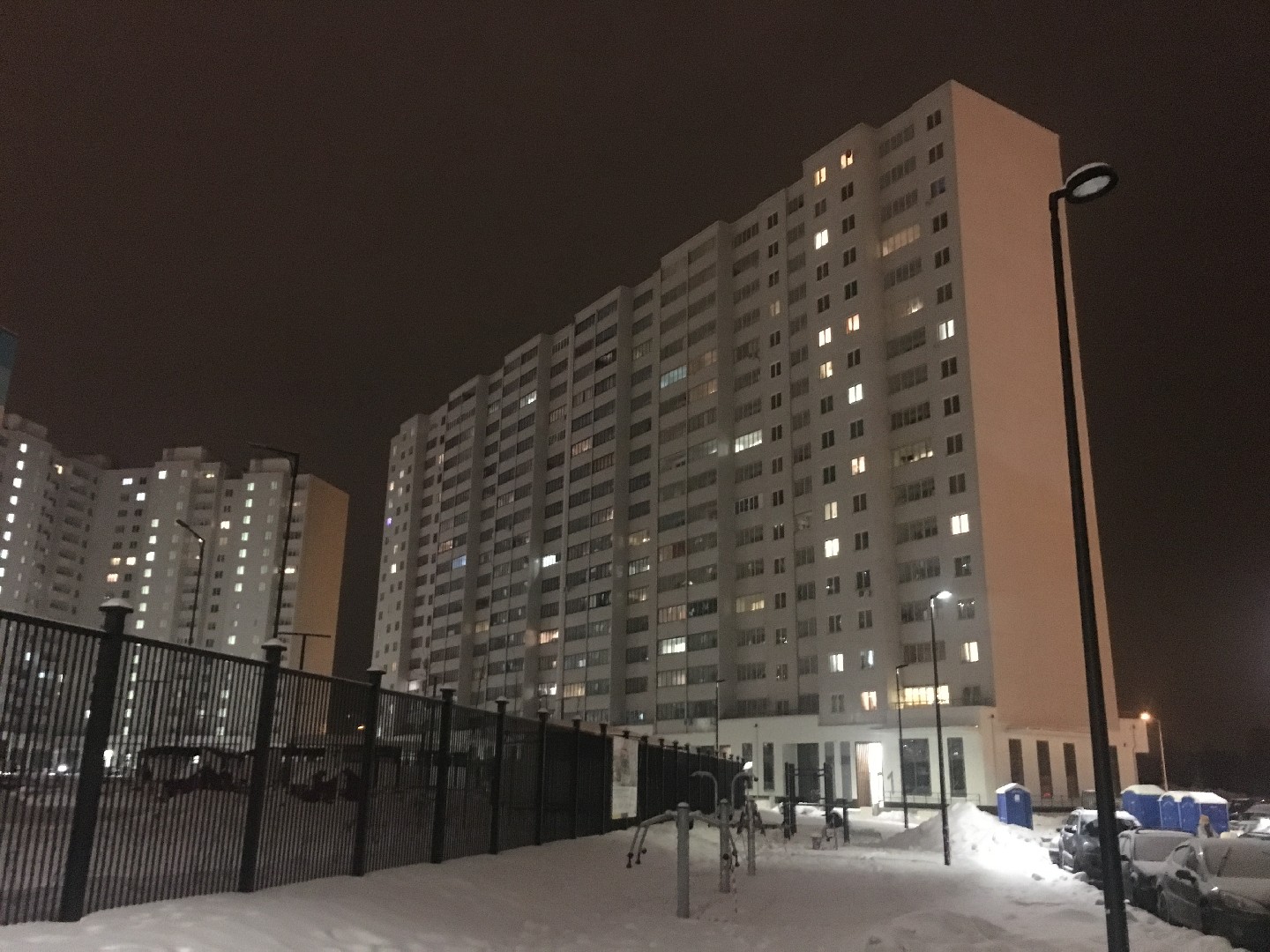 г. Москва, ул. Нововатутинская 3-я (п Десеновское), д. 9-фасад здания