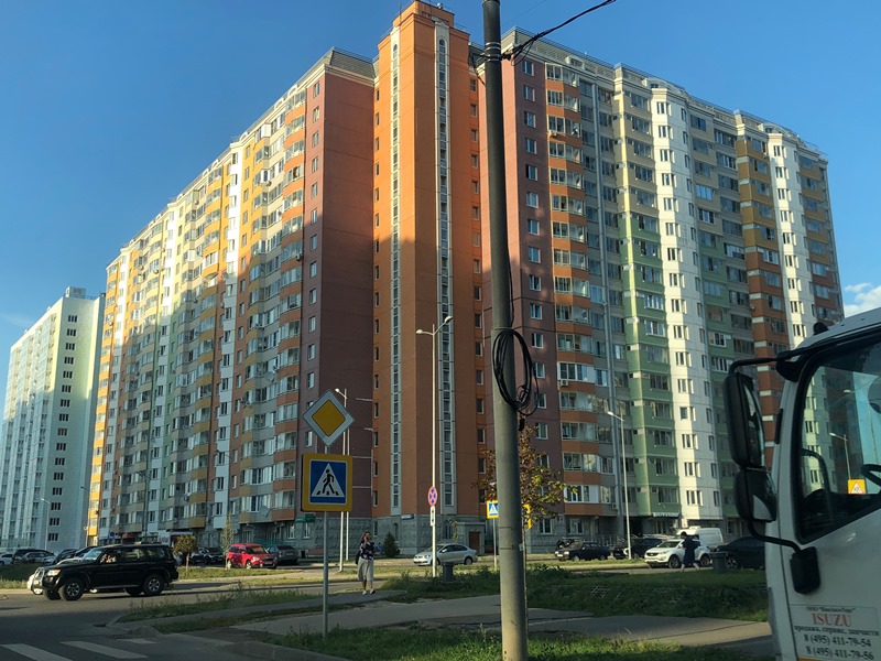 г. Москва, пр-кт. Нововатутинский (п.Десеновское), д. 12-фасад здания