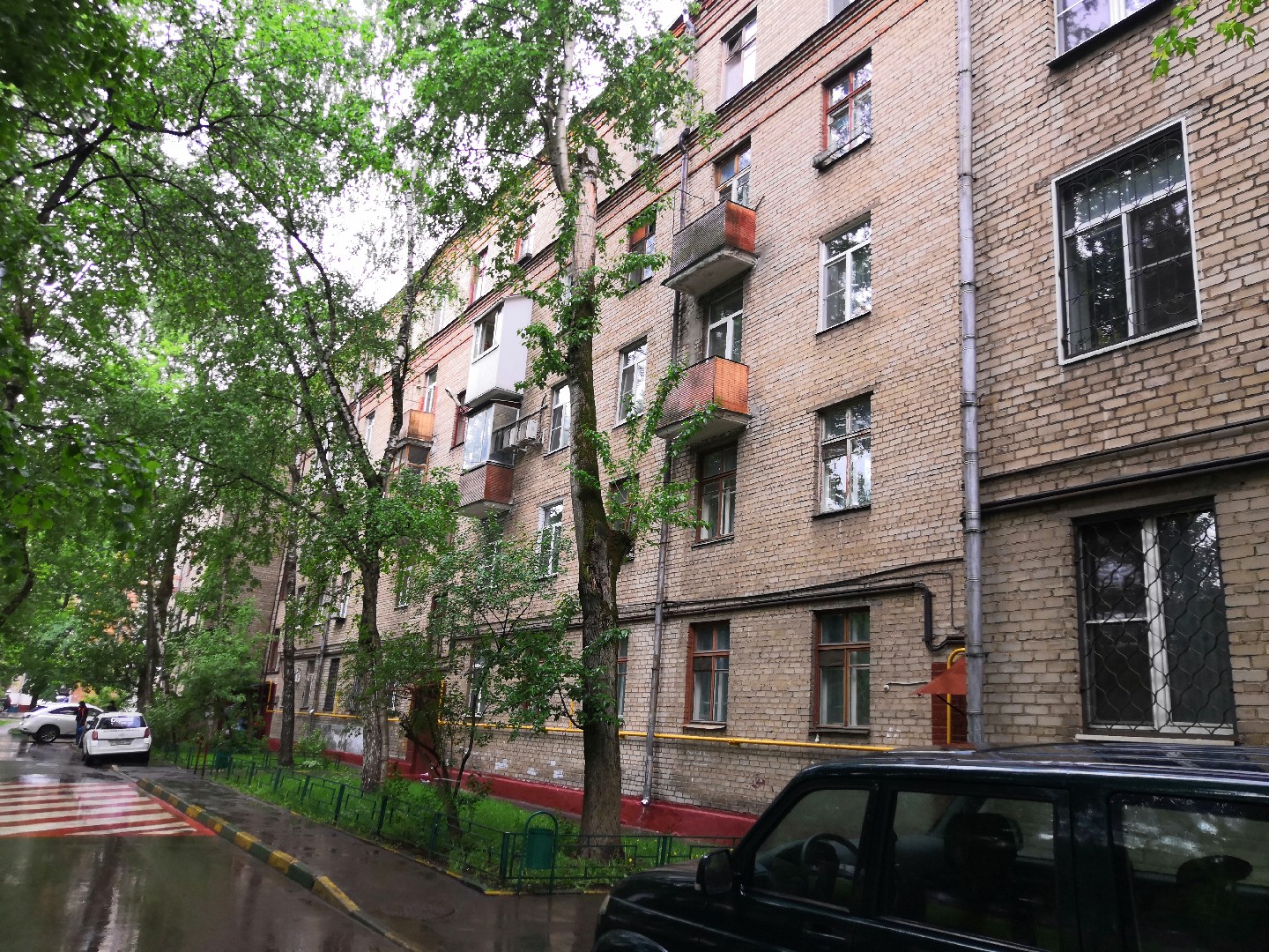 г. Москва, ул. Новогиреевская, д. 51, к. 1-фасад здания