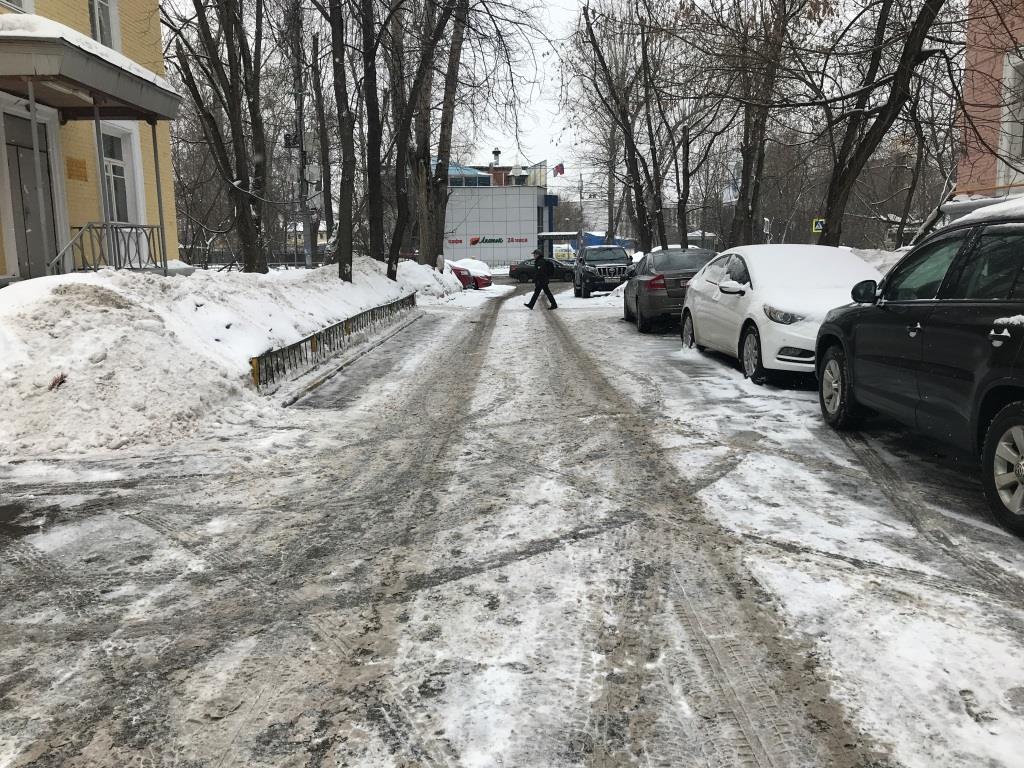 г. Москва, ул. Новозаводская, д. 21-придомовая территория