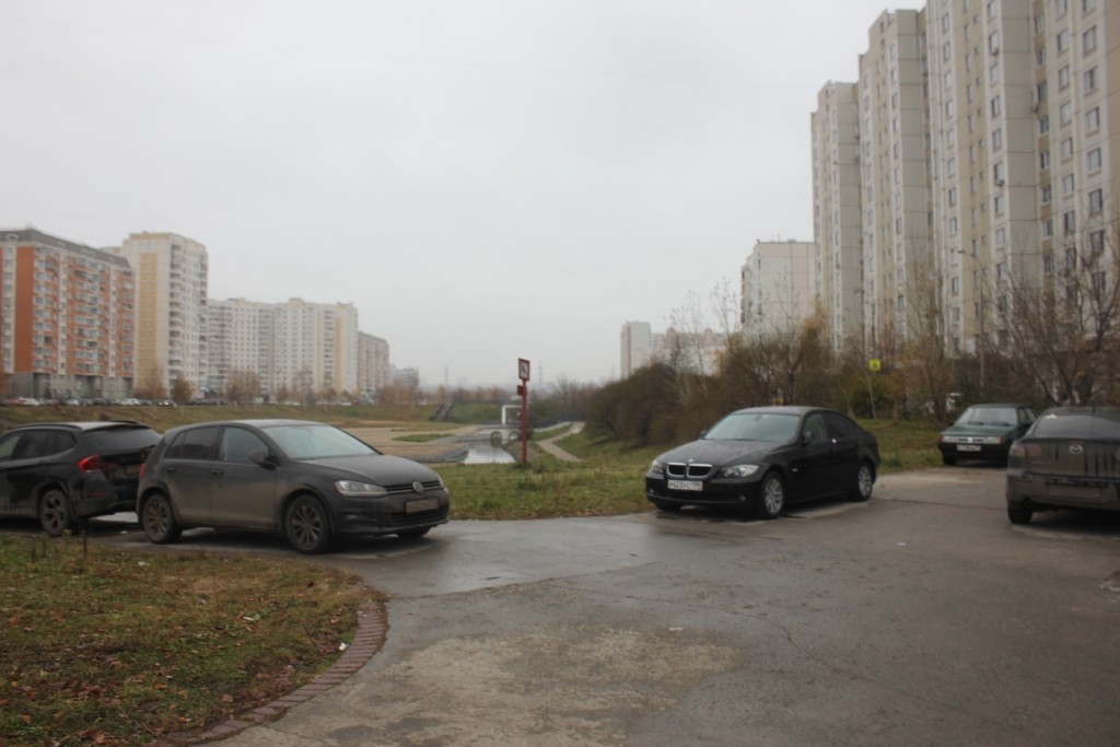 г. Москва, ул. Новомарьинская, д. 28-придомовая территория