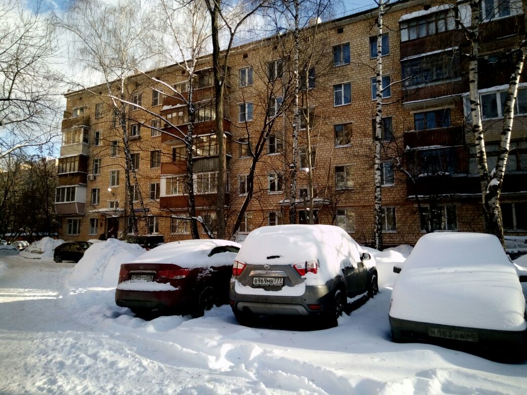 г. Москва, ул. Новопетровская, д. 10А-придомовая территория